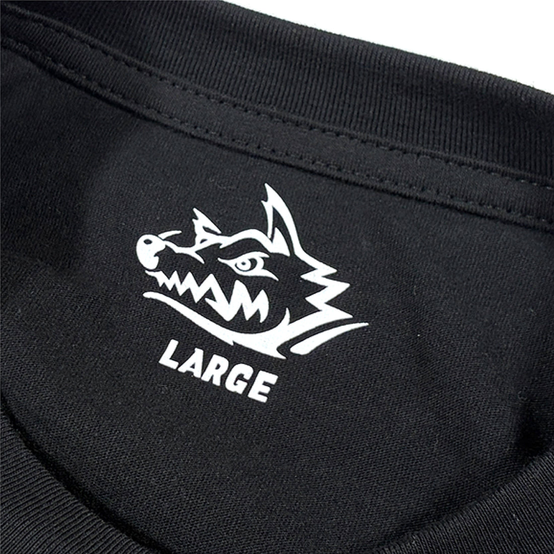 MWAM_5 WOLVES ロンT (ブラック)